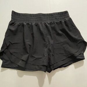 Soothfeel Women's Black Athletic Shorts